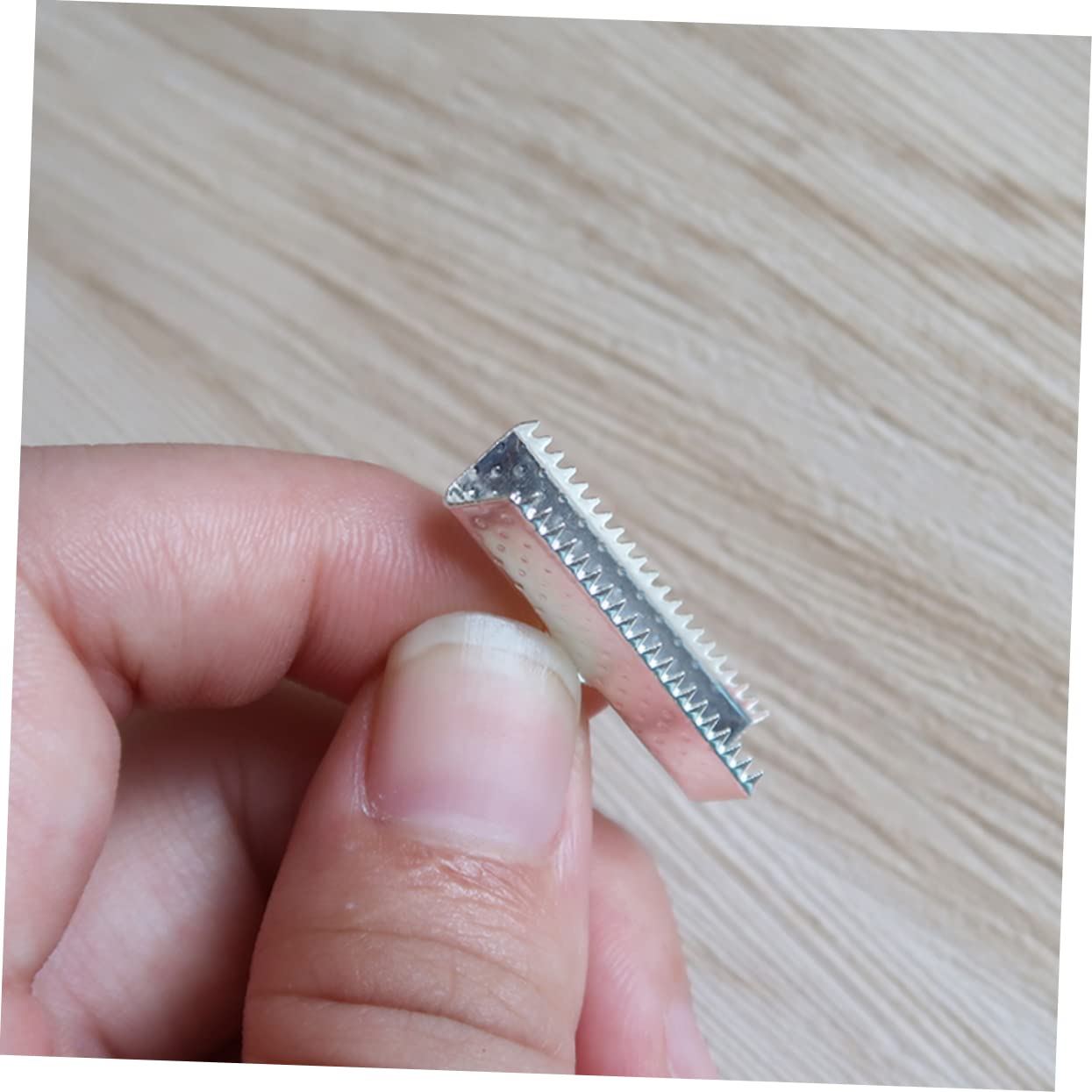 IWOWHERO 100pcs Silver Plated Ribbon Ends Clamp Clasps Textured Crimp End Clamps for Jewelry Making