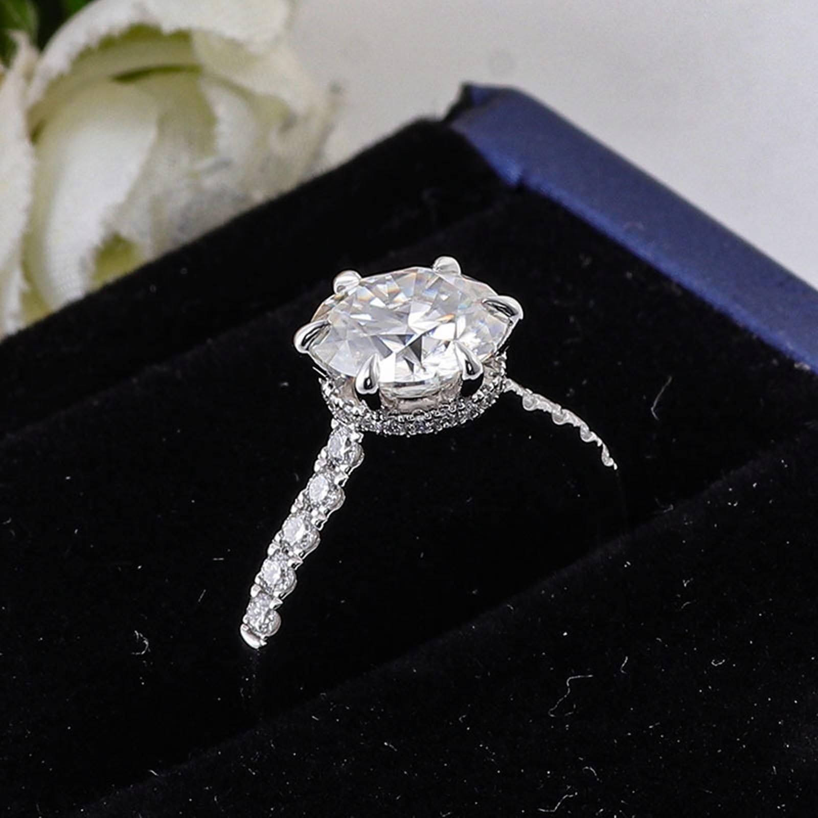 Bague pour femme en or blanc 9 carats avec moissanite ronde à 6 dents