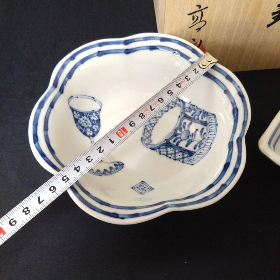 未使用　有田焼　美染窯　時代絵　丼4個　料亭　レストラン Amazon.co.jp: 有田焼 美染窯 時代絵 丼4個 元箱なし : ホーム