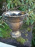 eisen amphore garten Pflanztopf / Übertopf / Amphore / Vase Traumschöner Topf / Übertopf / Vase. Vollständig aus Eisen. Liebevolle Verarbeitungsqualität. In wunderschöner Antik-Patina gold-grün. Innen geschlossen und wasserdicht. Ein wahres Schmuckstück. An Schönheit nicht zu überbieten. Höhe ca. 24 cm. Durchmesser am oberen Rand ca. 21 cm. Breite mit Henkel ca. 25 cm.