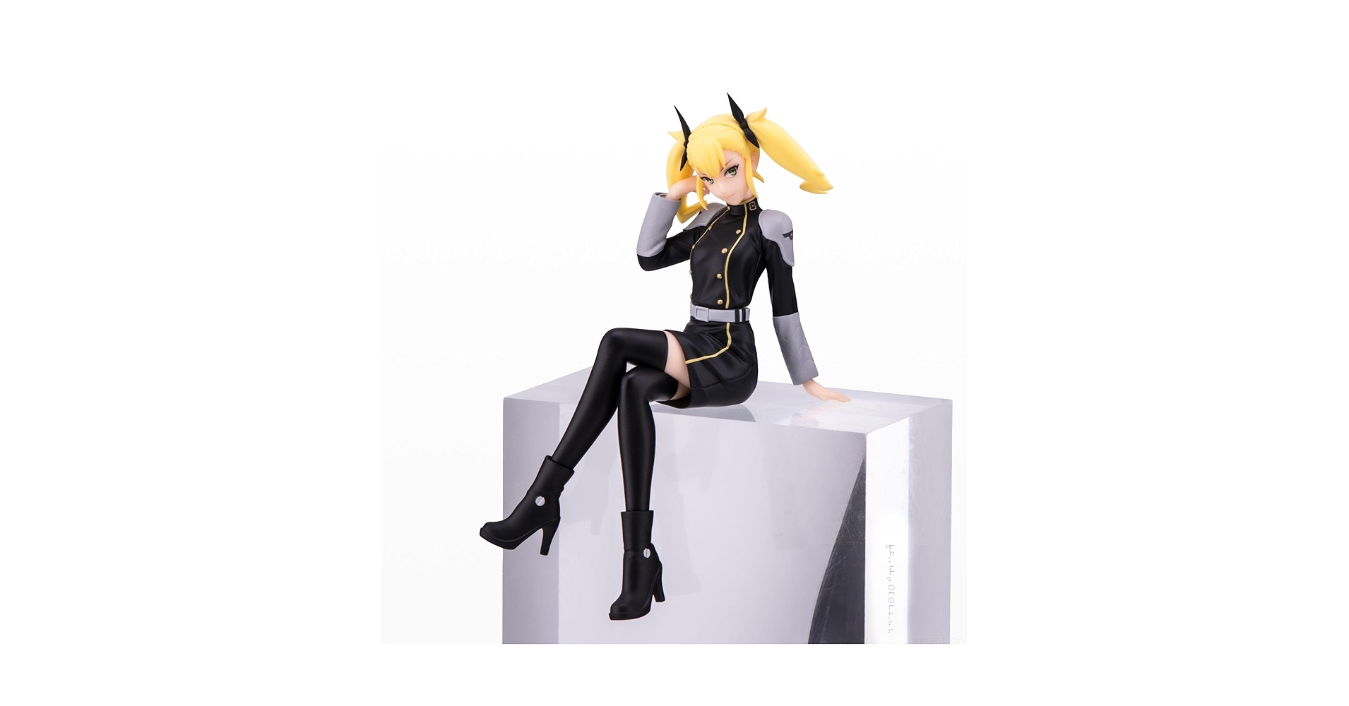 Amazon.com: SEGA-Kaiju No. 8 PM Perching Figure Kikoru