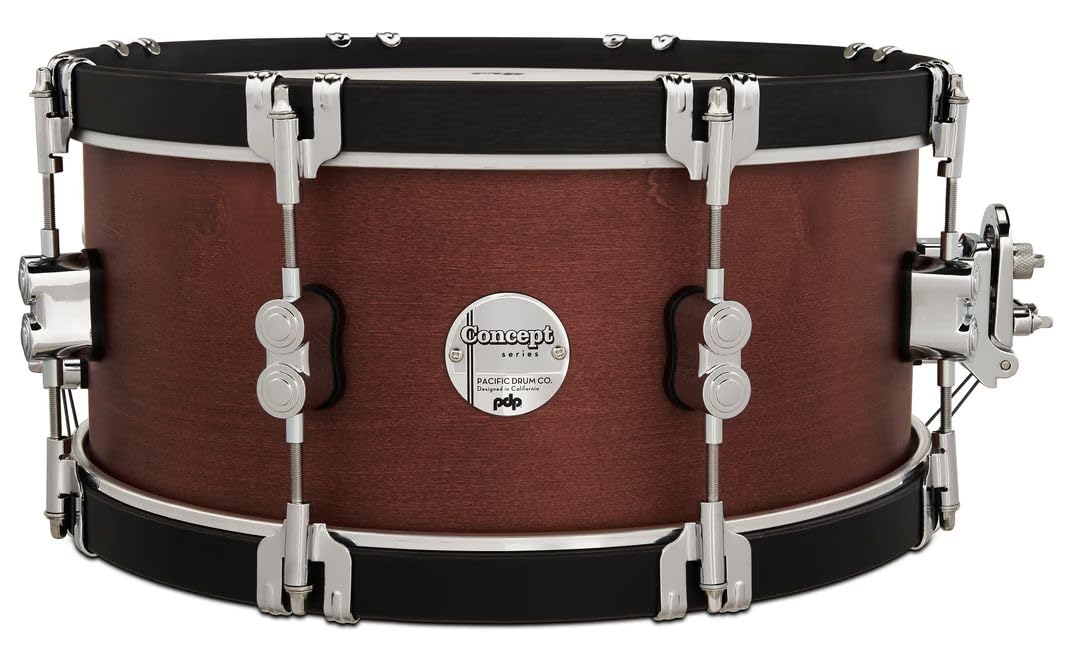 Pacific Drums Concept Classic Snare, 35,6 cm x 16,5 cm, finitura Ox Blood, cerchi in legno finitura ebano | Caratteristiche: look moderno e classico con fusti in acero e cerchi contrapposti
