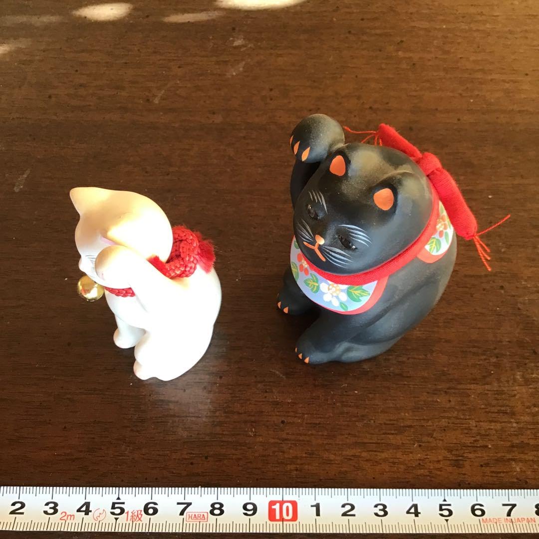 郷土玩具、浅草助六、「招き猫、白、黒セット」ミニチュア、
