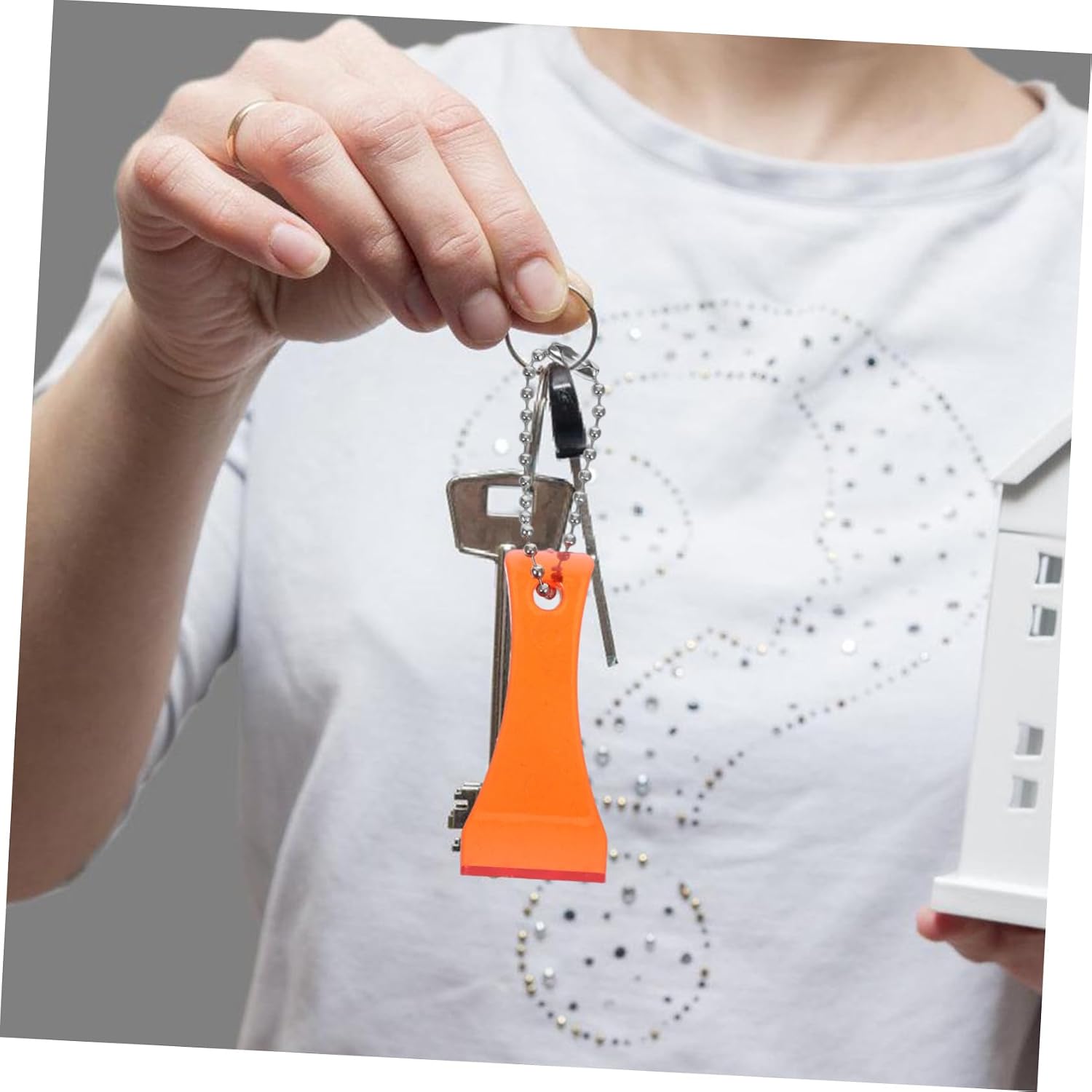 VOSAREA 20pcs Plastic Scratcher Keychain Tool Transparent Scratch Off Remover for Tickets Card Games and Labels Effortless and Precise Scratching