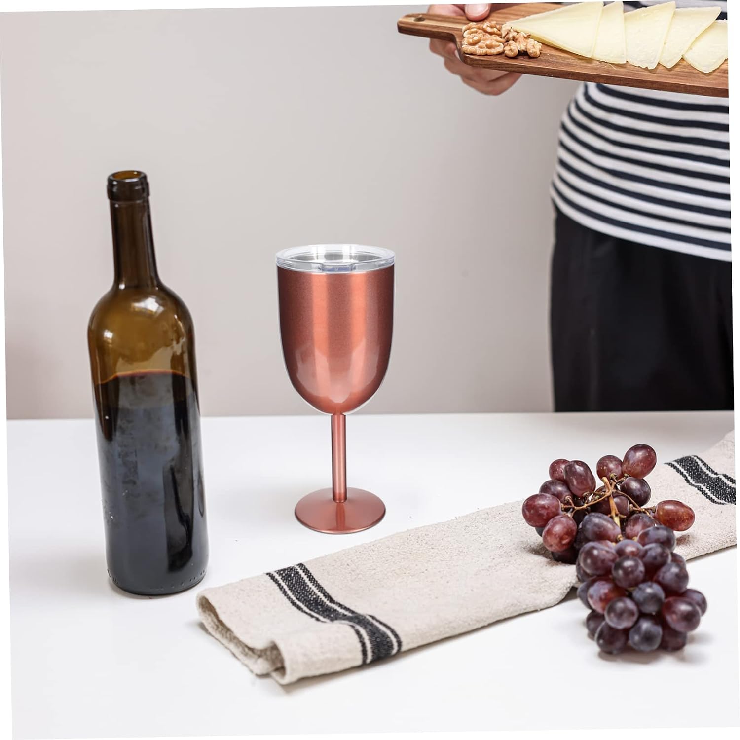 Elegant Double Layer Stainless Steel Wine Goblet Insulated Red Wine Cup with Cover for Home Parties and Rose Gold Finish Versatile Accessory