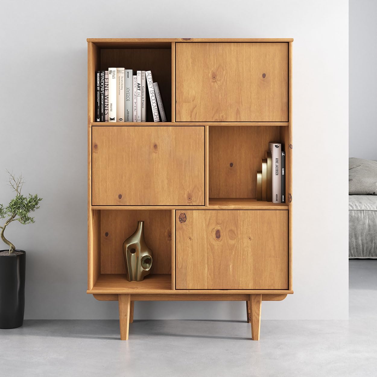 IDIMEX Highboard Simona mit 3 Türen, Eiche Farben – Wohnzimmer Kommode mit Regal und Türen für geschlossenen Stauraum Vintage Highboard Wohnzimmerschrank Modern Retro Schrank Design