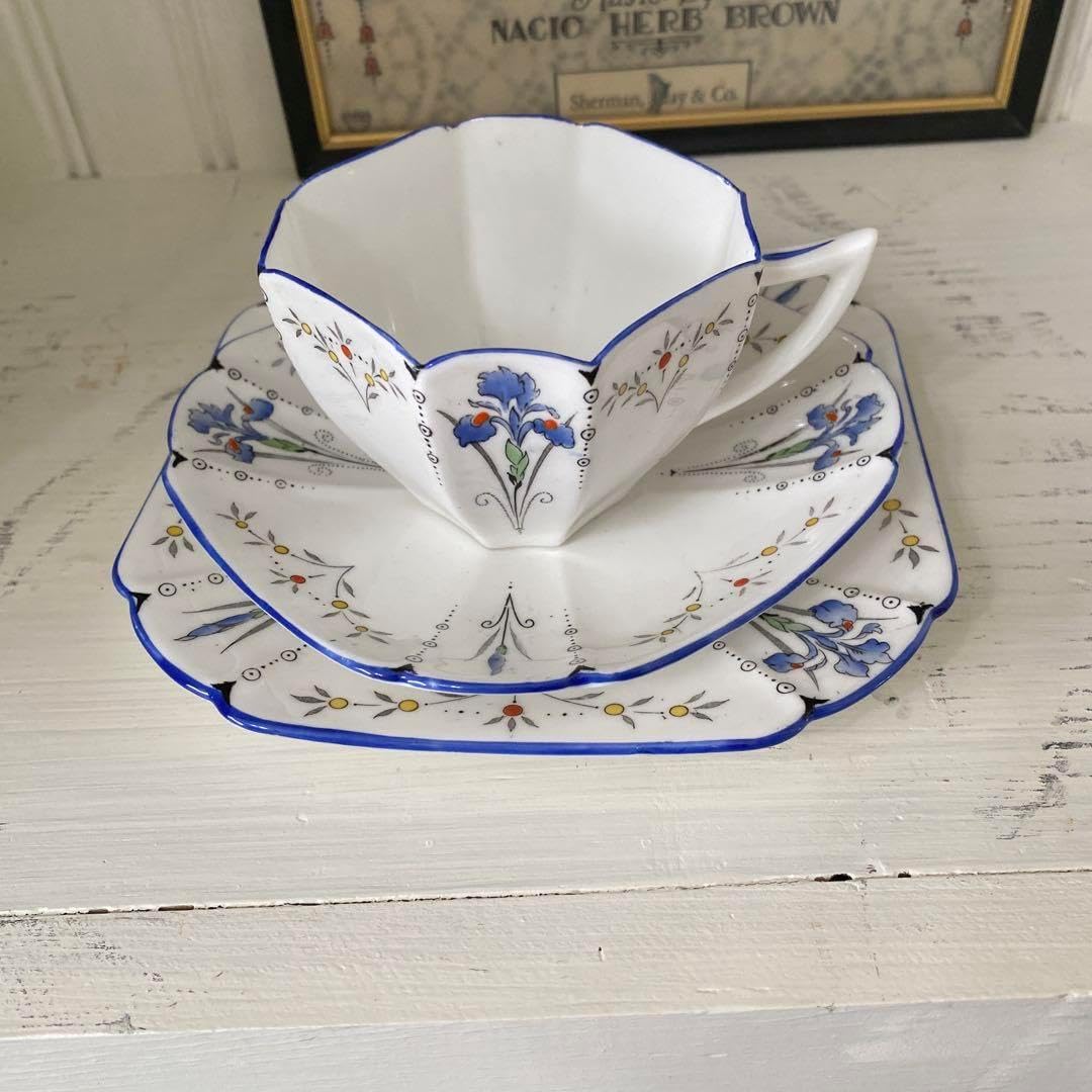 Shelleyシェリー◆カップ＆ソーサー トリオ◆リンゴ クイーンアン Shelleyシェリー◇カップ＆ソーサー トリオ◇リンゴ クイーンアン