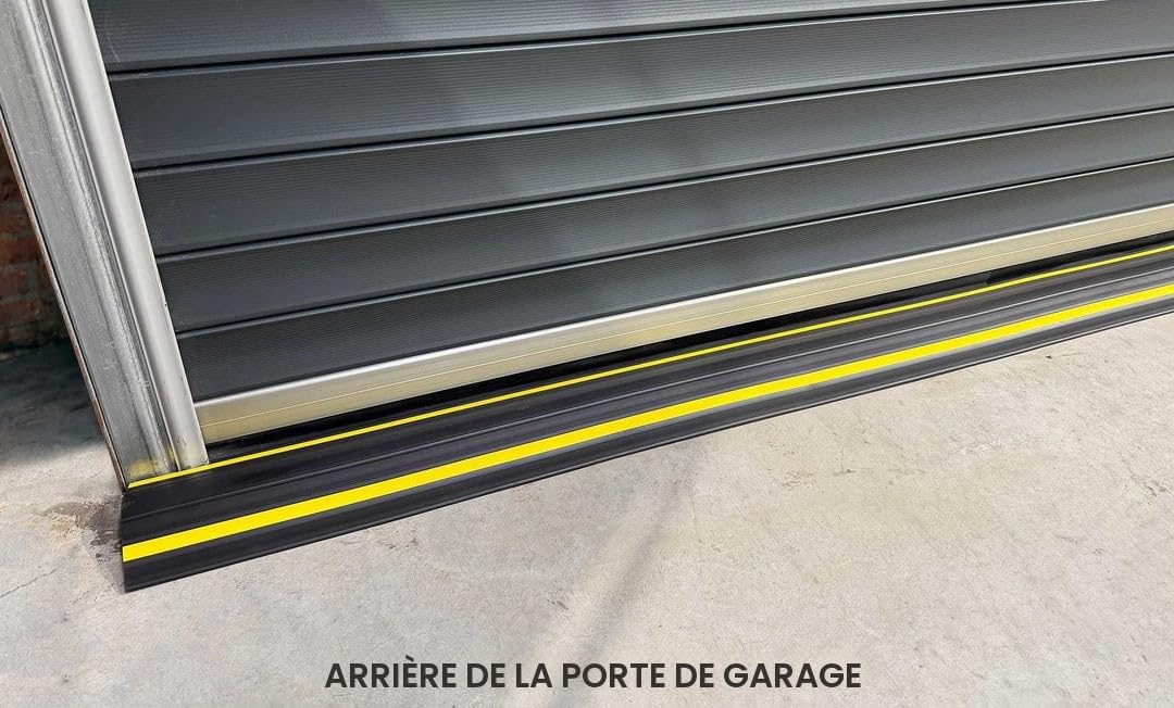 Kit de seuil de barrière anti-inondation pour porte de garage de 4 cm de haut 2,21 m | PVC souple | Le kit complet comprend 1 adhésif | GaraDry