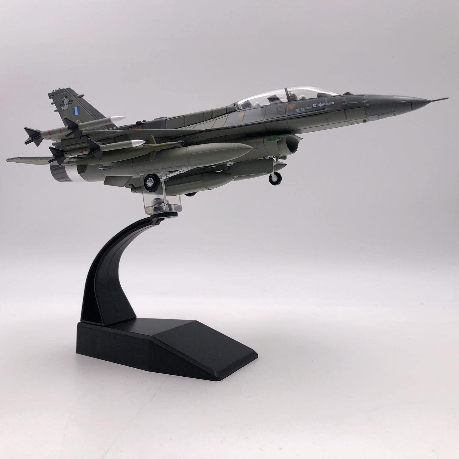 Militär Flugzeug Modell F 1:72
