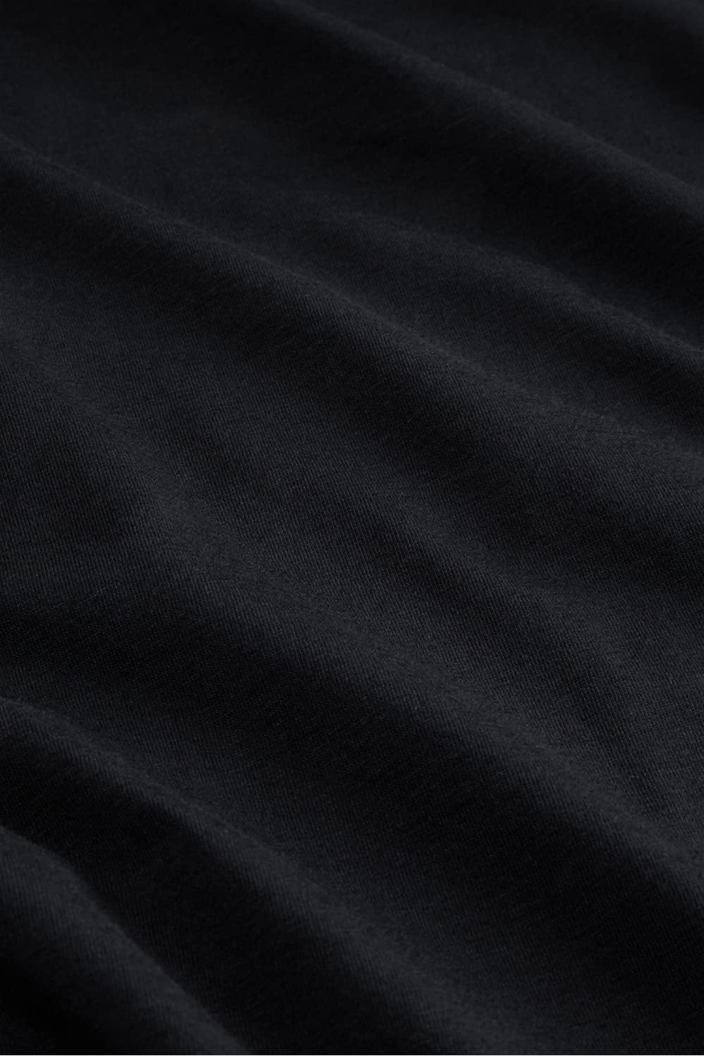 Fabletics Men's The 24-7 V Neck Tee, Hybrid365 Fabric, Breathable, Sweat Wicking, Anti-Stink, 4-Way Stretch, Lightweight - Image 4