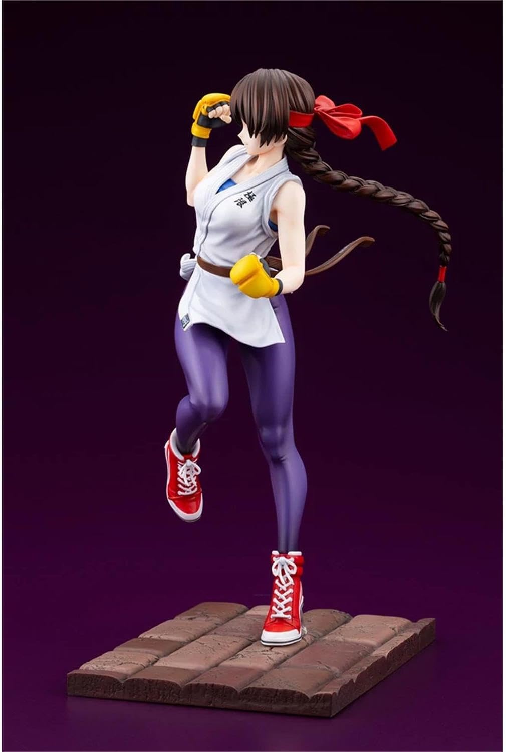 Kotobukiya SNK The King of Fighters XV: Yuri Sakazaki Bishoujo Statue