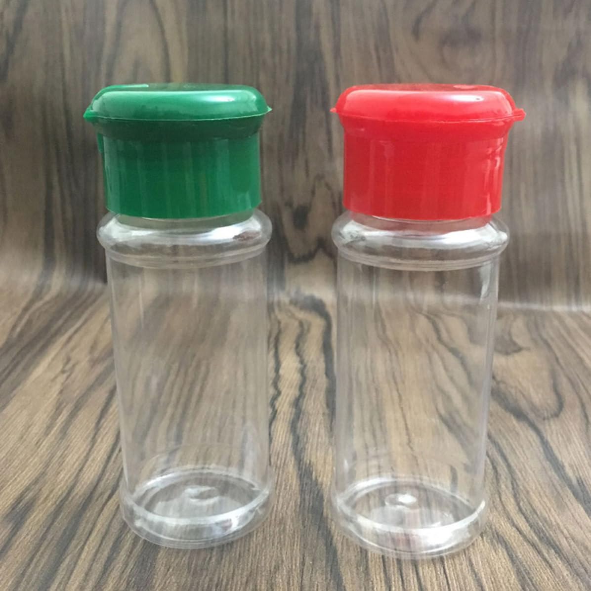 24pcs Plastic Seasoning Bottle PET Green Pepper Shaker