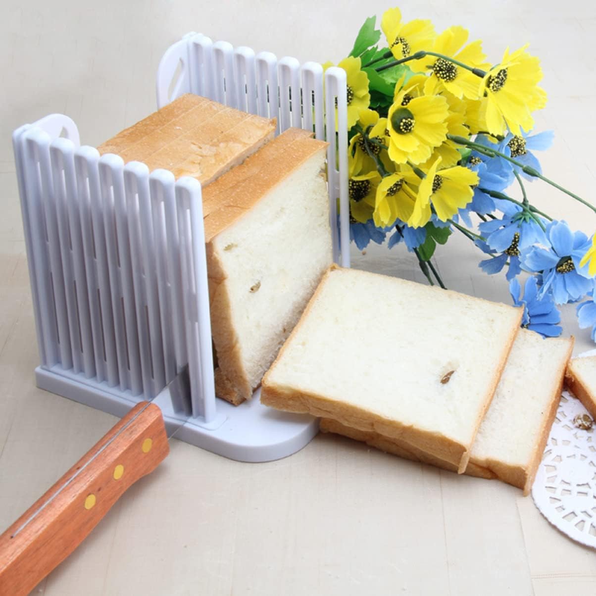 Hemoton 1pc Multifunctional Bread Slicing Guide Plastic Loaf Cutter Crumb Tray for Toast Bagels and Sandwiches Safe Design for Home