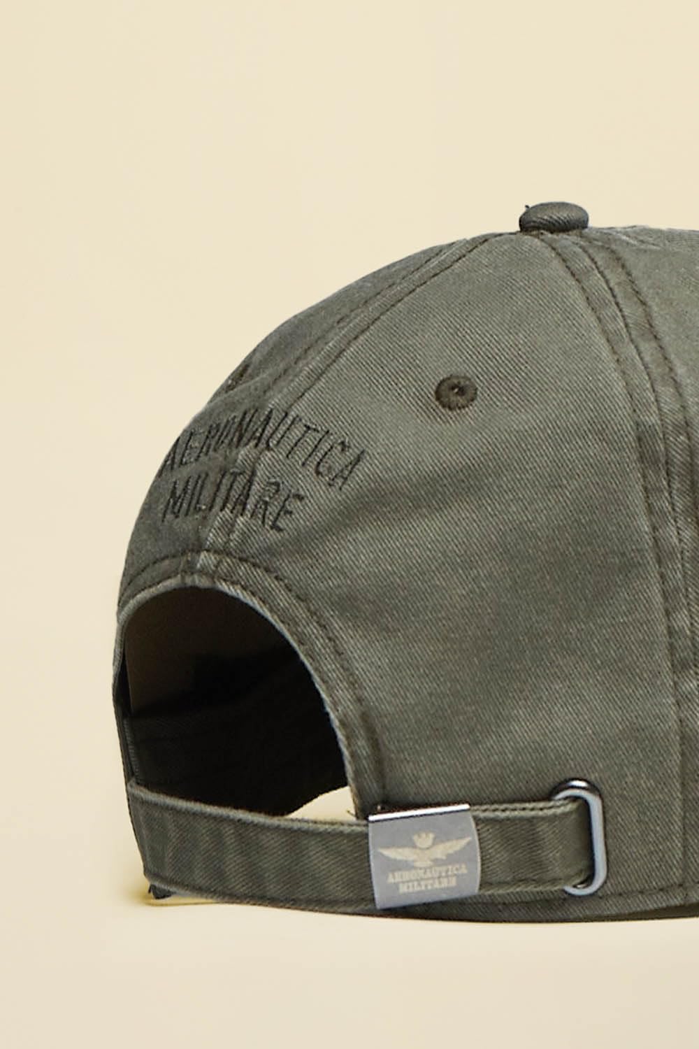 Aeronautica Militare Cappellino con Aquila turrita Metallica