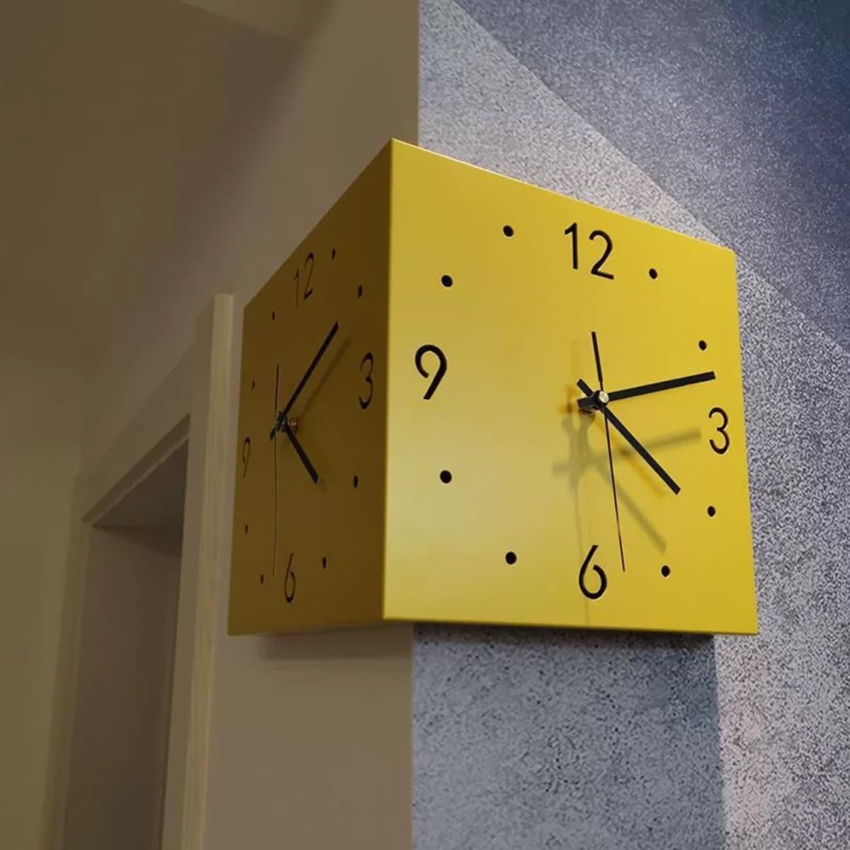Reloj de pared digital de doble cara, luz LED, funciona con pilas silenciosas, diseño cuadrado para decoración de sala de estar y dormitorio, perfecto para el hogar u oficina