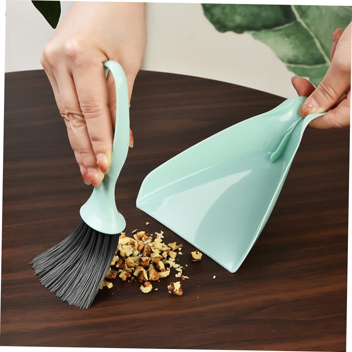CHILDWEET 4 Sets Desktop Cleaning Tools The Car Dustpan Cleaning Scrub Brush Whisk Broom Car Gaps Brush Car Vent Cleaner Mini Hand Broom Portable Mini Broom Detail Brush Detailing Brush Pp