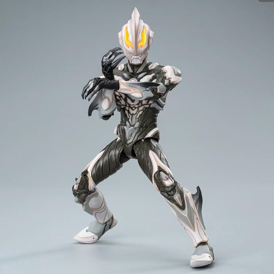 ZDTOYS　ウルトラマンベリアル フィギュア LEDライト付き 新品即購入OK ZDTOYS ウルトラマンベリアル フィギュア LEDライト付き 新品即