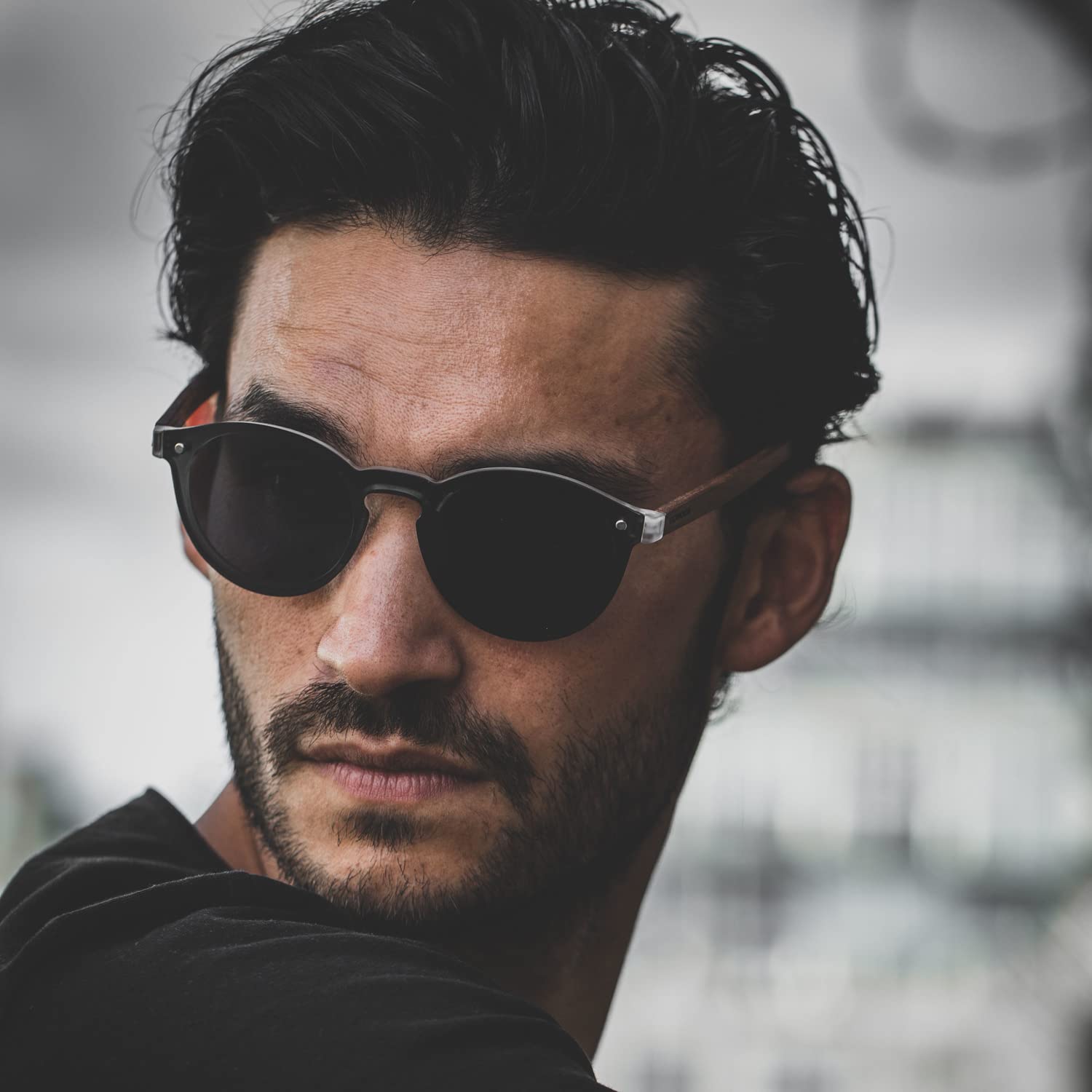 GOWOOD Occhiali da sole rotondi in legno per donne e uomini con lente polarizzata nera speciale in stile monopezzo