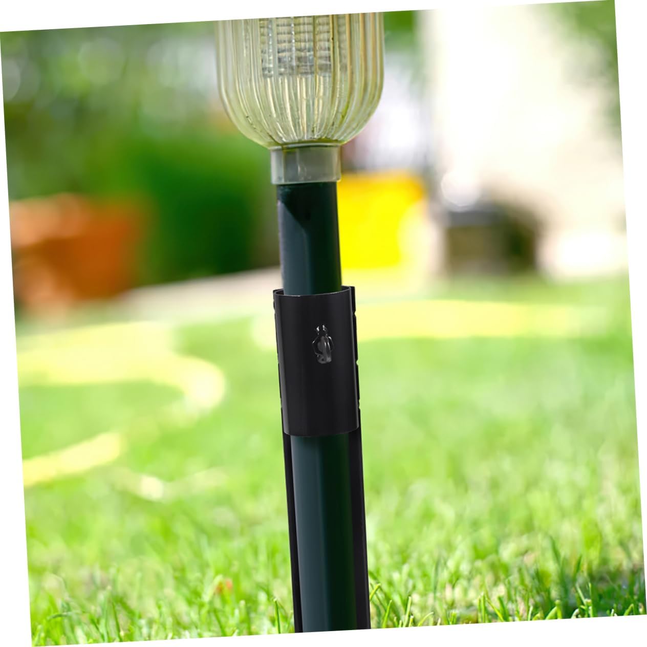 4pcs Reinforced Metal Garden Light Stakes Solar Light Parts for Outdoor Use Lightweight Iron Ground Spikes for Easy Installation Landscape and Lighting