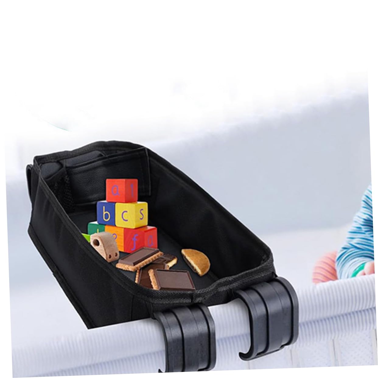 UPKOCH Tablette de Poussette à Clipser, Plateau de Collation Noir en Toile, Léger et Stable, Accessoire de Voyage pour Bébé et Tout-petit | Voyage Bébé et Tout-petit, Format Portable, Stabilité Renforcée, Accessoire pour Poussette et Baby Carriage