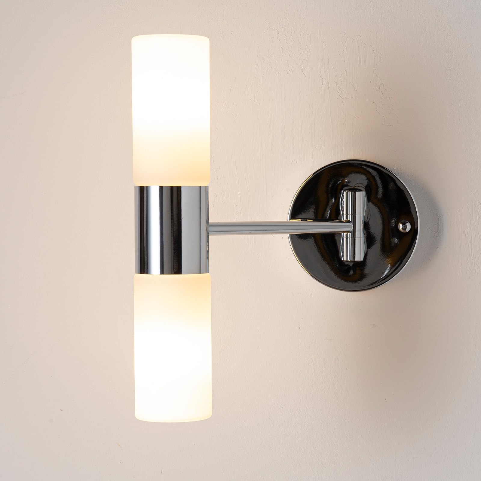 Alpinaluz Applique da Parete 2×E14 Vetro Metallo Cromato IP44 Doppia Luce | Braccio girevole per orientare le due luci in orizzontale o verticale: bagno, specchio, toeletta, corridoio, camera