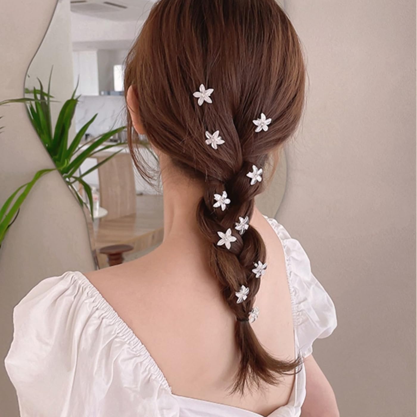 AYNKH 20 Pieces Small Lily Flower Hair Clips - Image 4