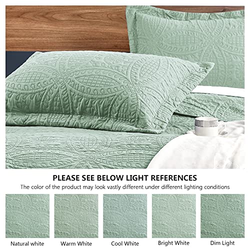 Love's cabin King Size Quilt Set Sage Bedspreads - Soft Bed Summer Lightweight Bedspread Comforter - Modern Style Coin Pattern Coverlet for All Season - 3 Pieces (1 Quilt, 2 Pillow Shams)