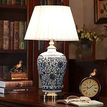 青磁陽刻ランプ　アンティーク　ヴィンテージ　磁器 ヴィンテージ スタンド ライト テーブル ランプ 照明 花柄