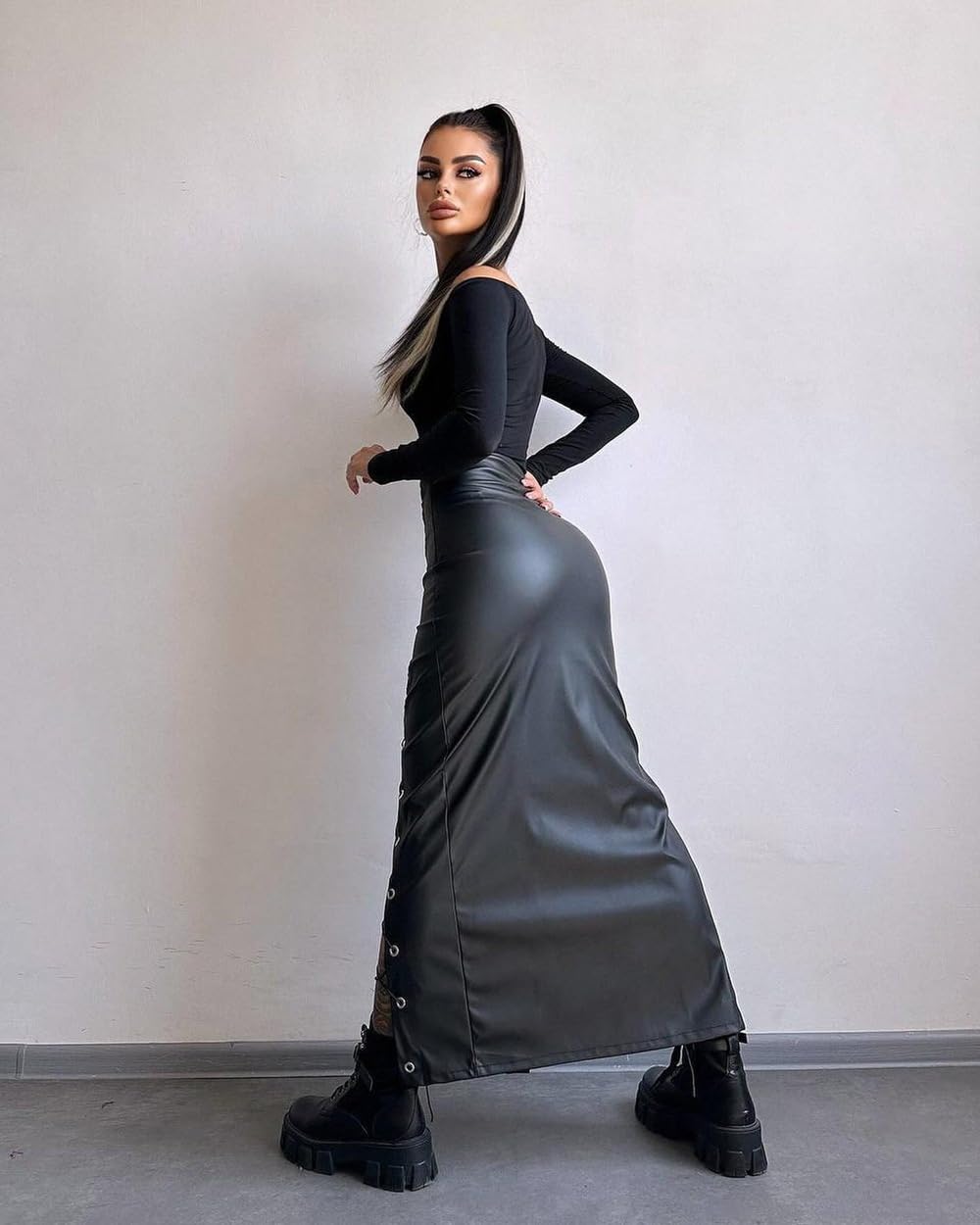 Gonne in Pelle da Donna, Gonna da Donna in Pelle PU Elasticizzata al Ginocchio con Lacci sul Retro. Gonne in Pelle con Fasciatura con Cerniera e Lacci(Black,M)