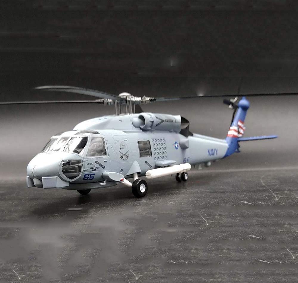 CMO Modellino di Aereo Livery Model Kits, Elicottero SH-60B Seahawk Plastica Modello in Scala 1:72, Giocattoli e Regali per Adulti, 10,7 X 8,6 Pollici