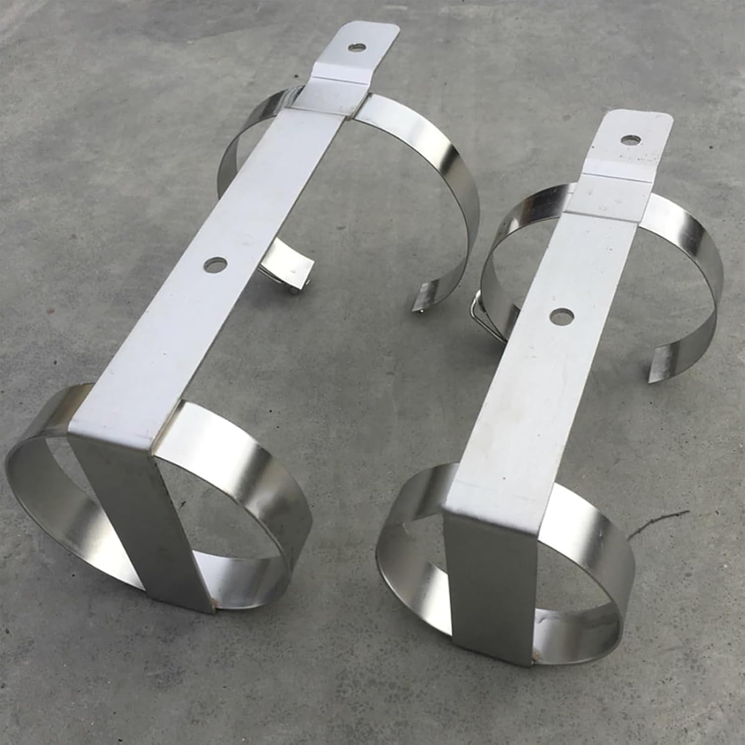 Carrito de tanque de oxígeno de acero inoxidable con hebilla de seguridad y base de una sola pieza para cilindros de gas de 2/2.8/4 L