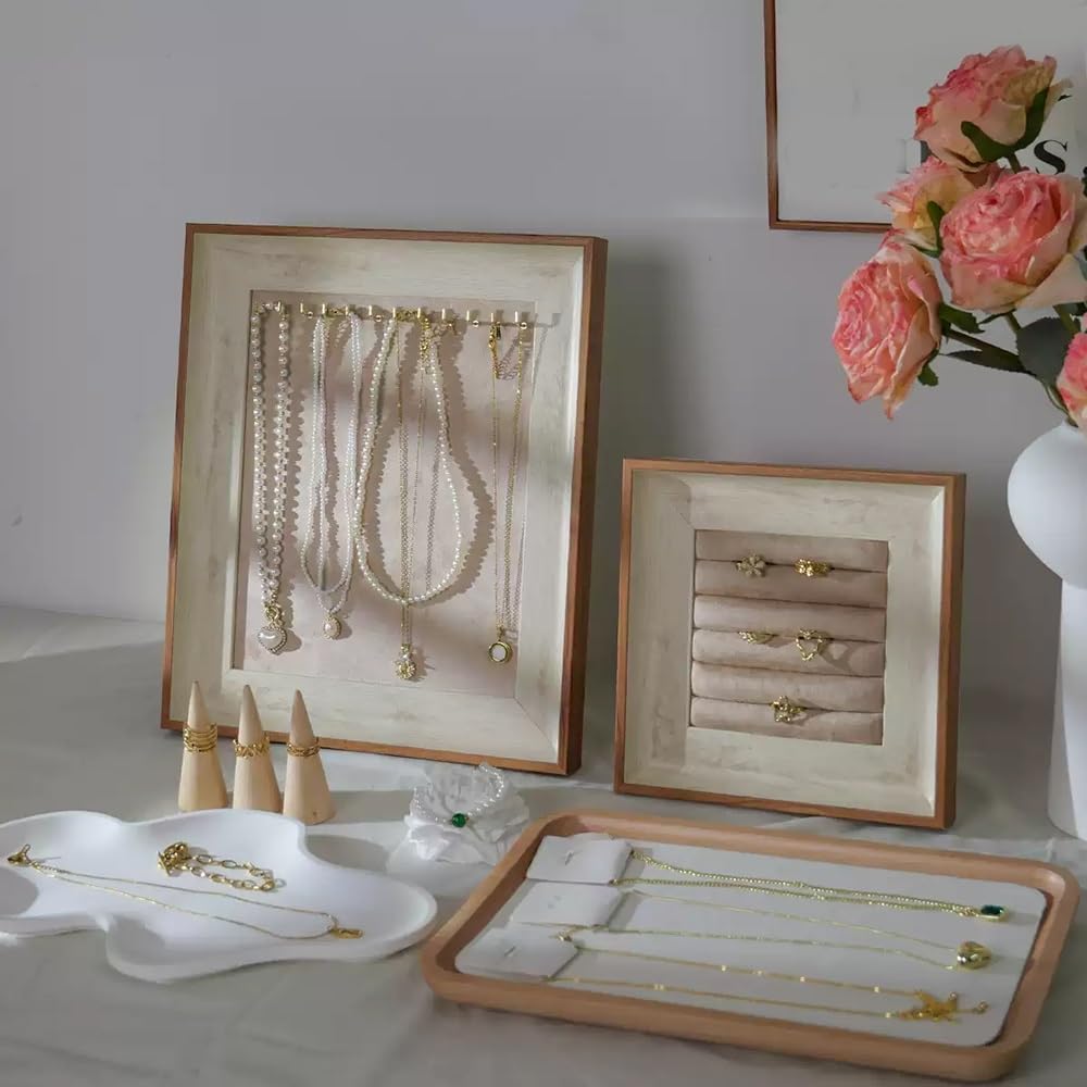 Uchwyt na biżuterię Wooden Velvet Jewelry Display Stand Necklace