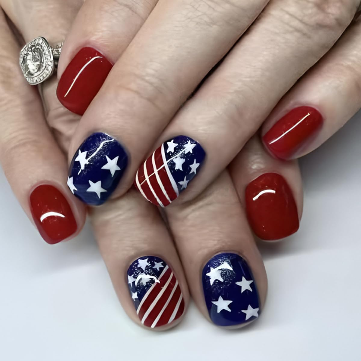 24 pcs independence day press on nails short square,yihongyan fake nails press ons american flag stars french nails tip acrylic kit glue on nails full cover false nails glossy stick on nails for women style a01