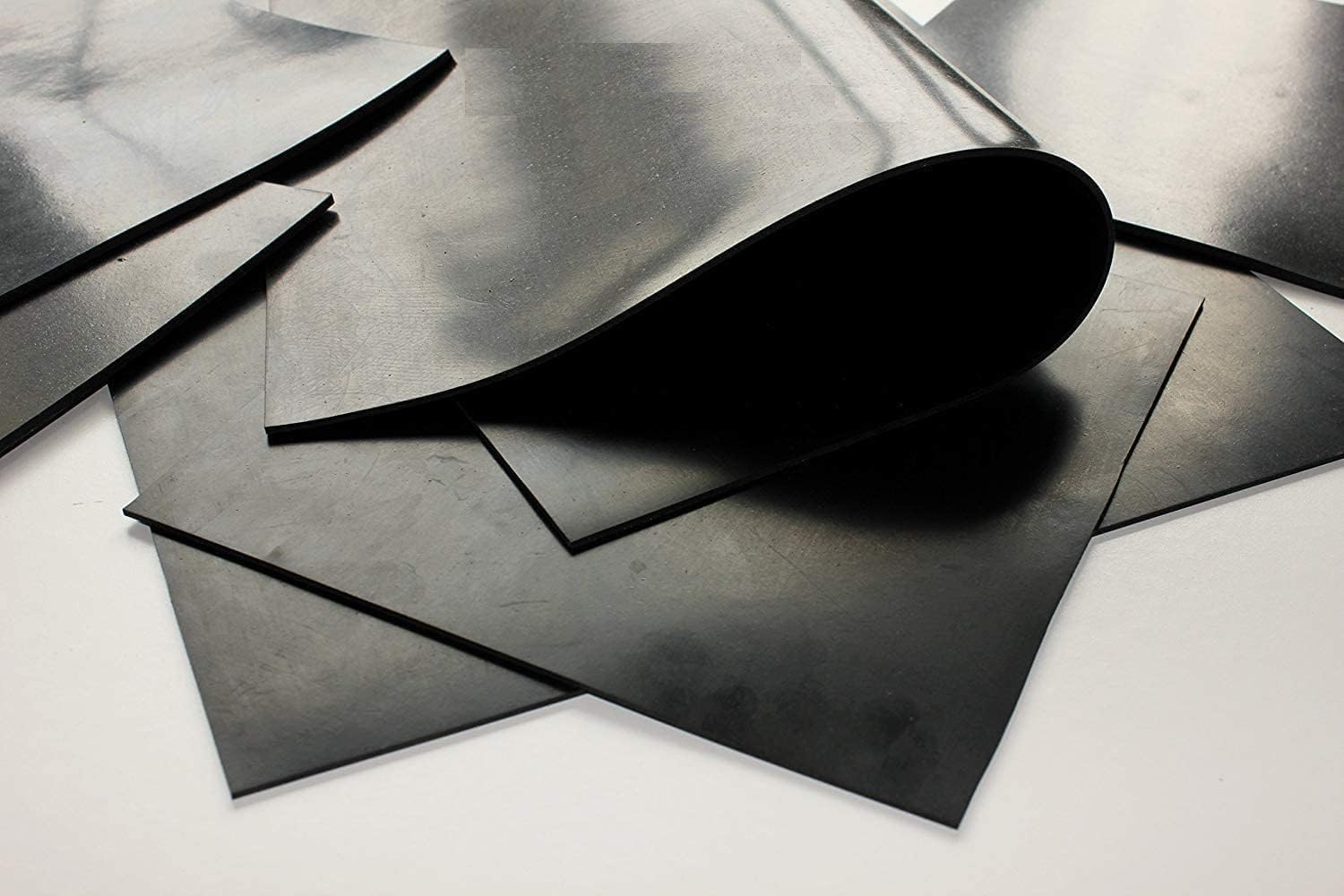 Feuille en caoutchouc nitrile résistant aux huiles – A4 Dimensions : Épaisseur 3 mm