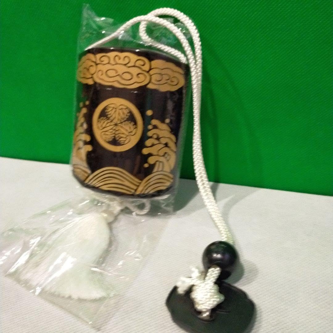 Amazon.co.jp: 水戸黄門 印籠 貯金箱 太秦映画村 三つ葉葵 徳川家康