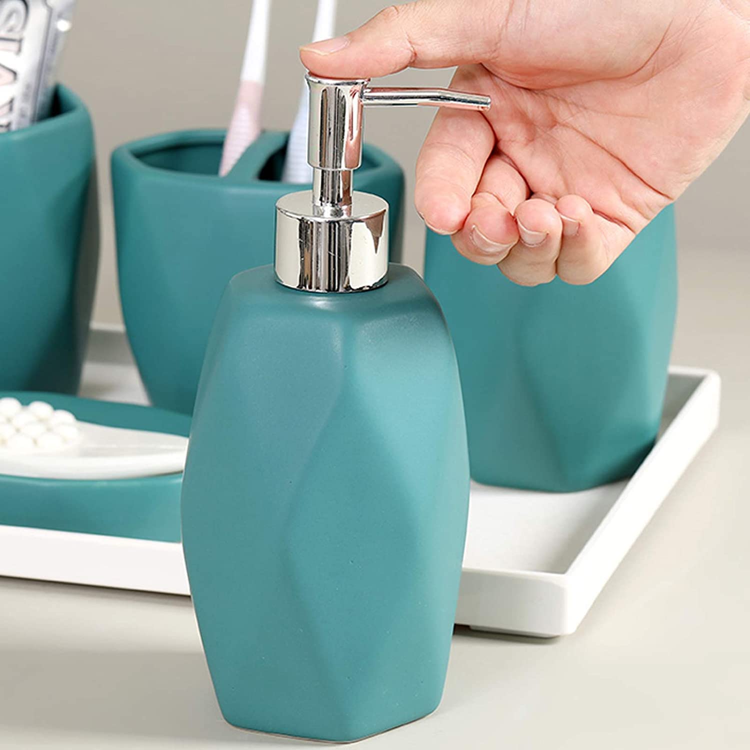 Badzubehör Set Badezimmer Set Bad-Accessoires-Set Badezimmerzubehör Aus Keramik, Kreatives Badzubehör Im Nordischen Stil, Eine Vielzahl Von Farben Als Geschenk Badezimmer Zubehör Set Badezimmerzubehör