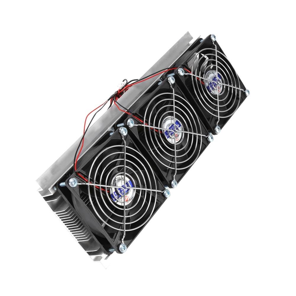 Système de refroidissement par refroidissement par air de thermoélectrique de réfrigération à semi conducteurs à trois cœurs pour le refroidissement des plaques