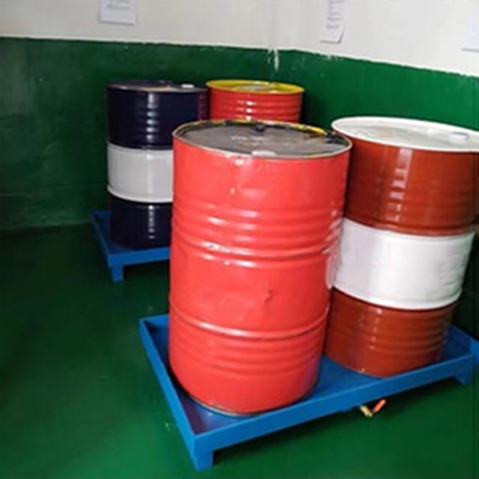 GOCHUSX Modular Spill Platform, Drum Containment Spill Pallet, Metal Oil Barrel Storage Pallet, Industrial Leak Oil Drum Pall for Warehouses Factory Industria(Blue,65x65x17cm)