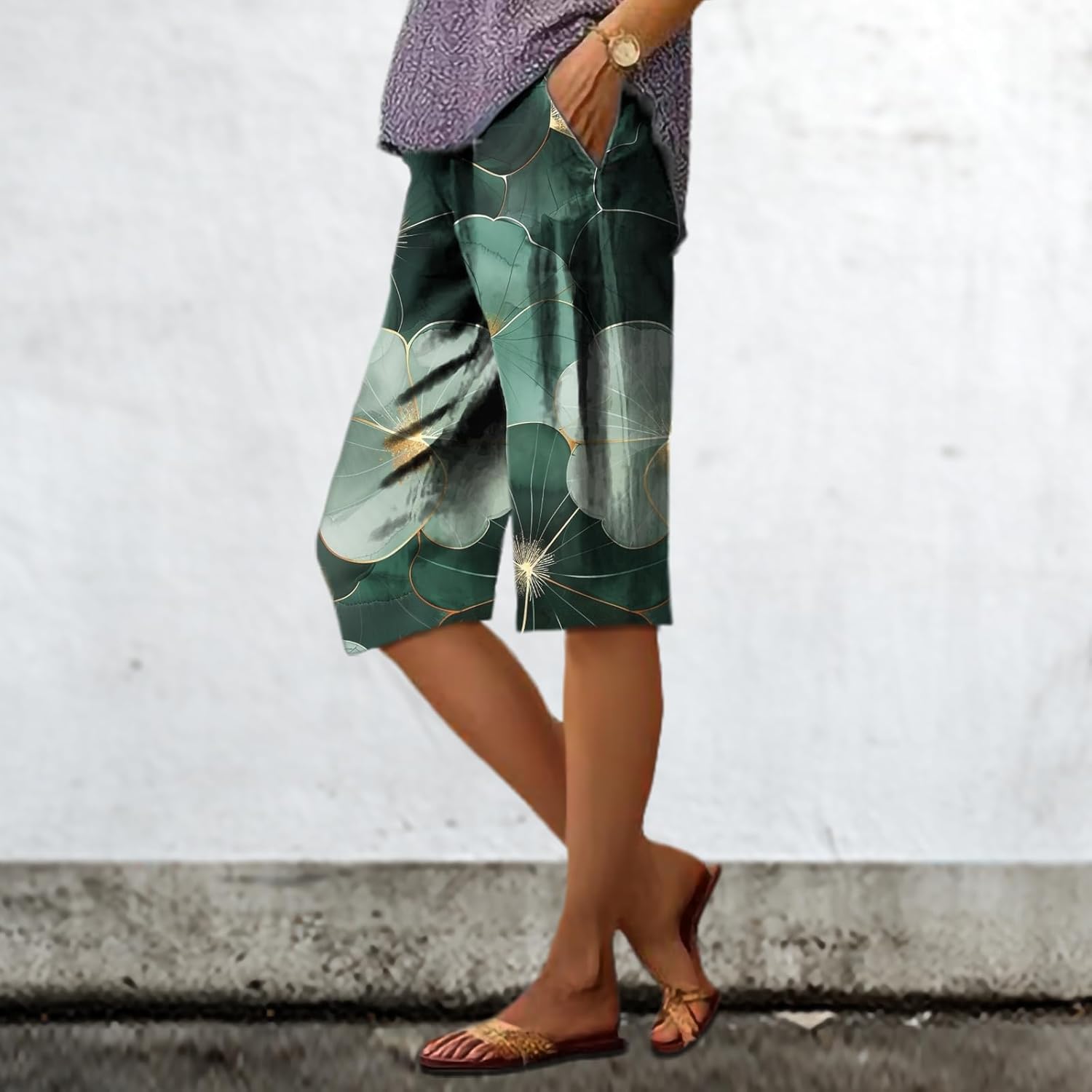 domirica Capris Pants for Women Loose Fit Oversized Retro Elegent Vintage Floral Mid Rise Bermuda Shorts with Pockets - Image 2