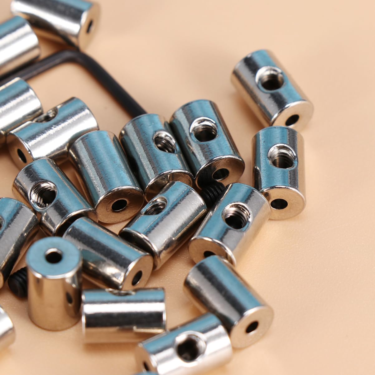 DOITOOL Set 50pezzi Pin Backs in Metallo Argento Meccanismo di Bloccaggio Fermo e Pratico per Vest e Distintivi Uso Pin