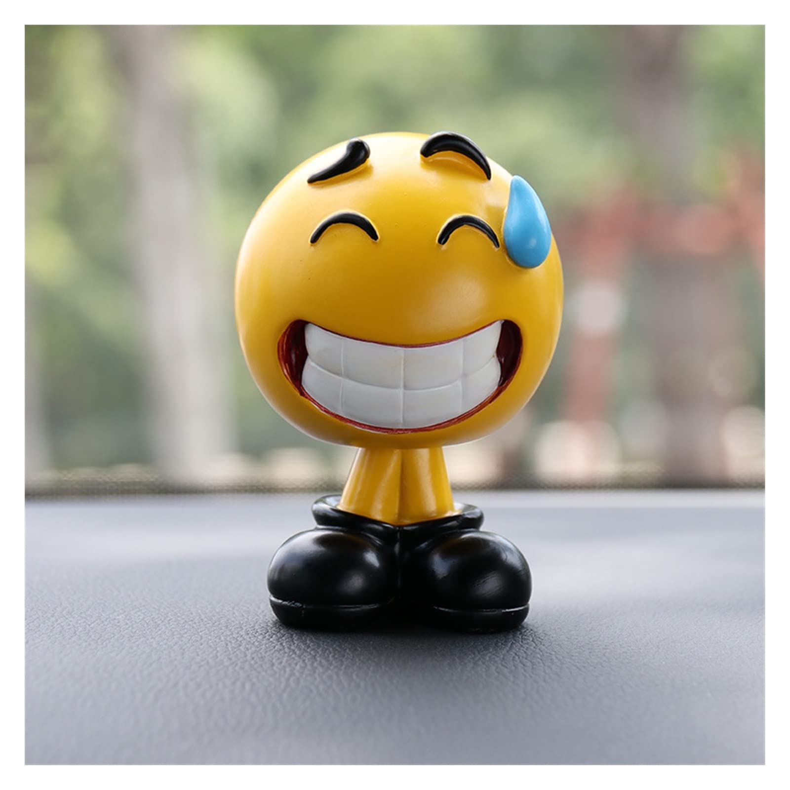1 Uds. Ajuste de coche for la decoración del vehículo de la personalidad, paquete de muñecas con cabeza móvil creativa, muñeca que sacude los dibujos animados, accesorios interiores for automóviles (