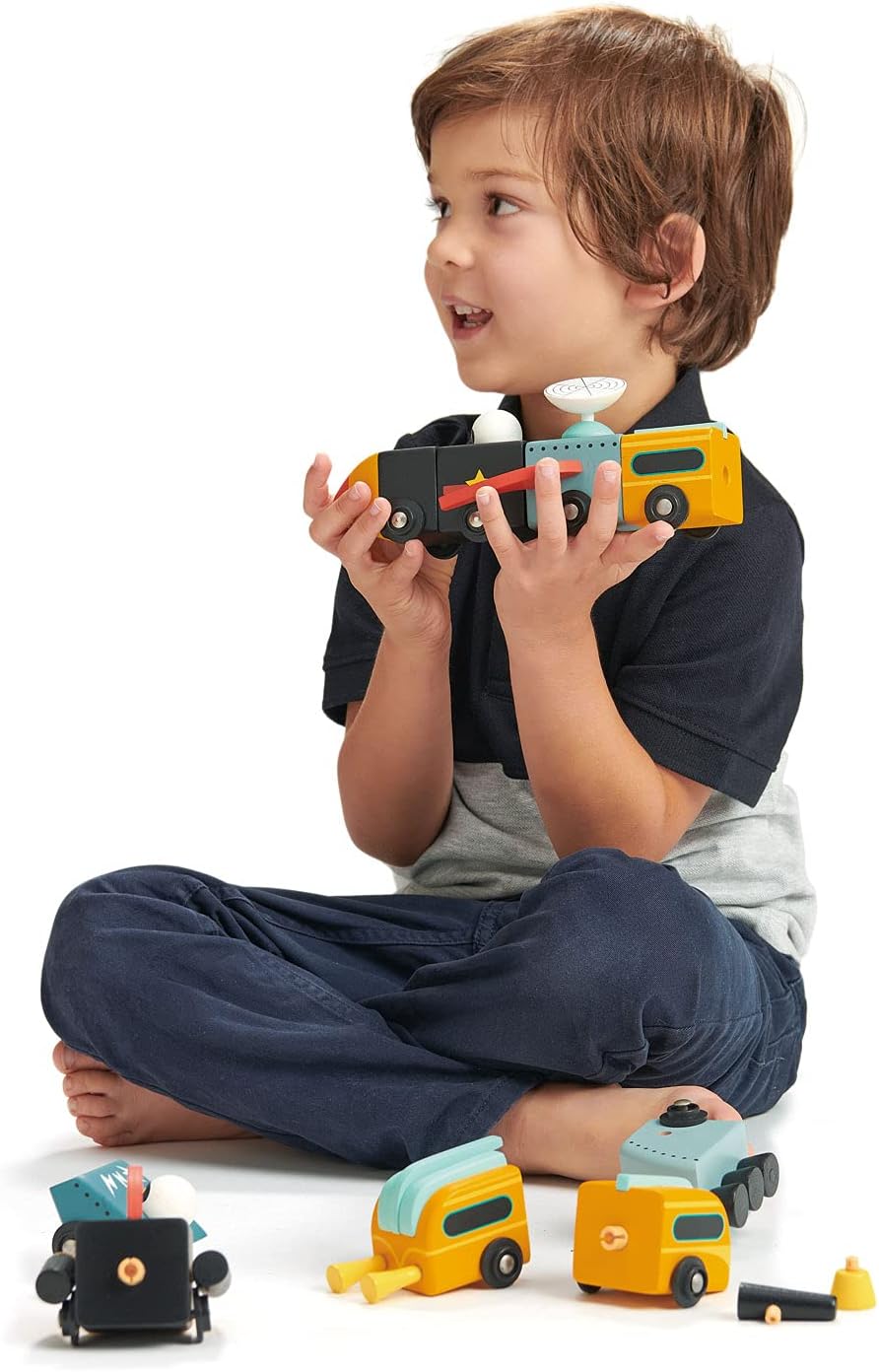 Tender Leaf Toys - Space Race - Mix and Match Space Themed Vehicles Toy Set - Creative Pretend Play for Kids 3+