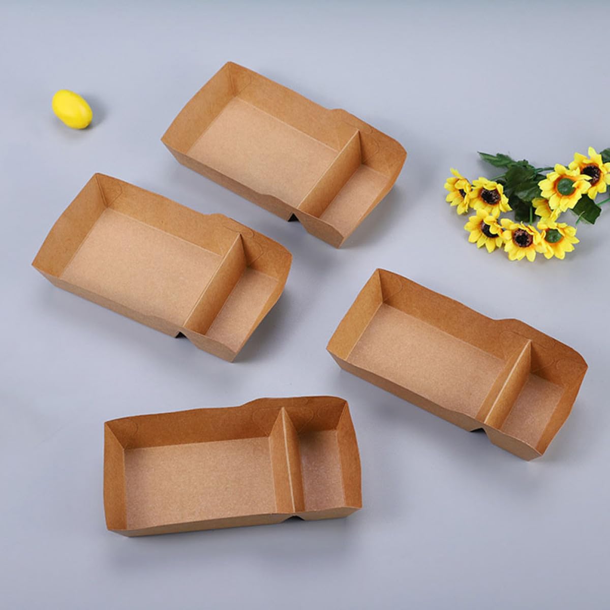 Healeved 100 Stück Snackboxen aus Papier Doppelte Fächer Snackbehälter 520 Ml Lebensmittelecht Faltbar für Frittierte Snacks und Süßigkeiten bei Partys