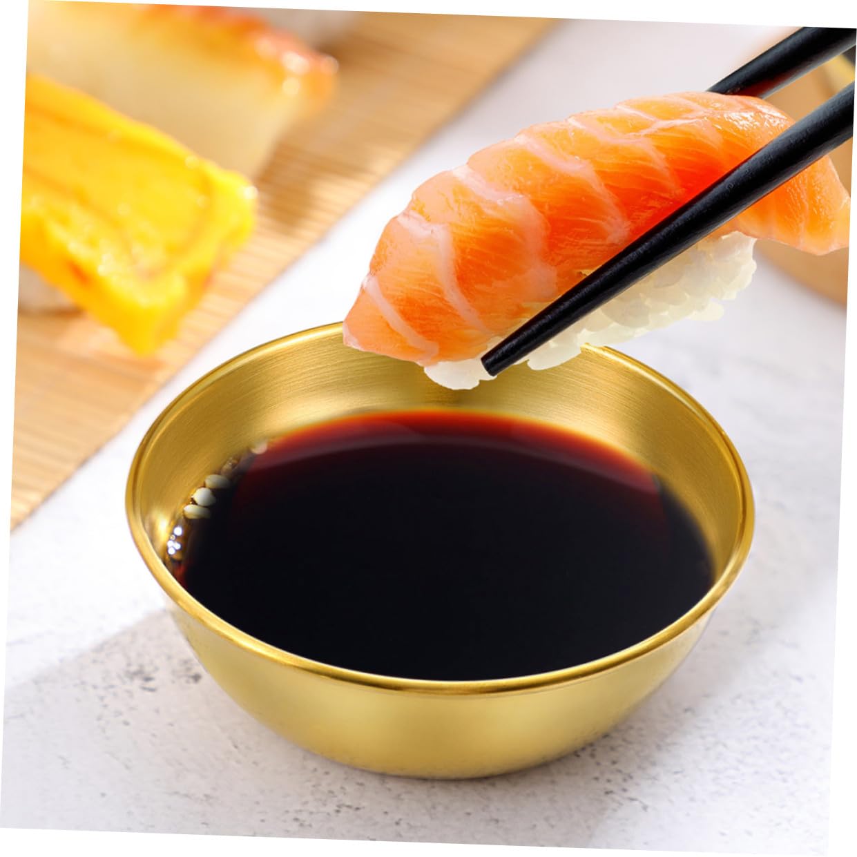 DOITOOL Juego de 8 Mini Platos de Aperitivo y Cuencos para Mojar en Acero Inoxidable Dorado, Resistente a Calor y Ácido, Diseño Simple para Restaurantes y Comedor