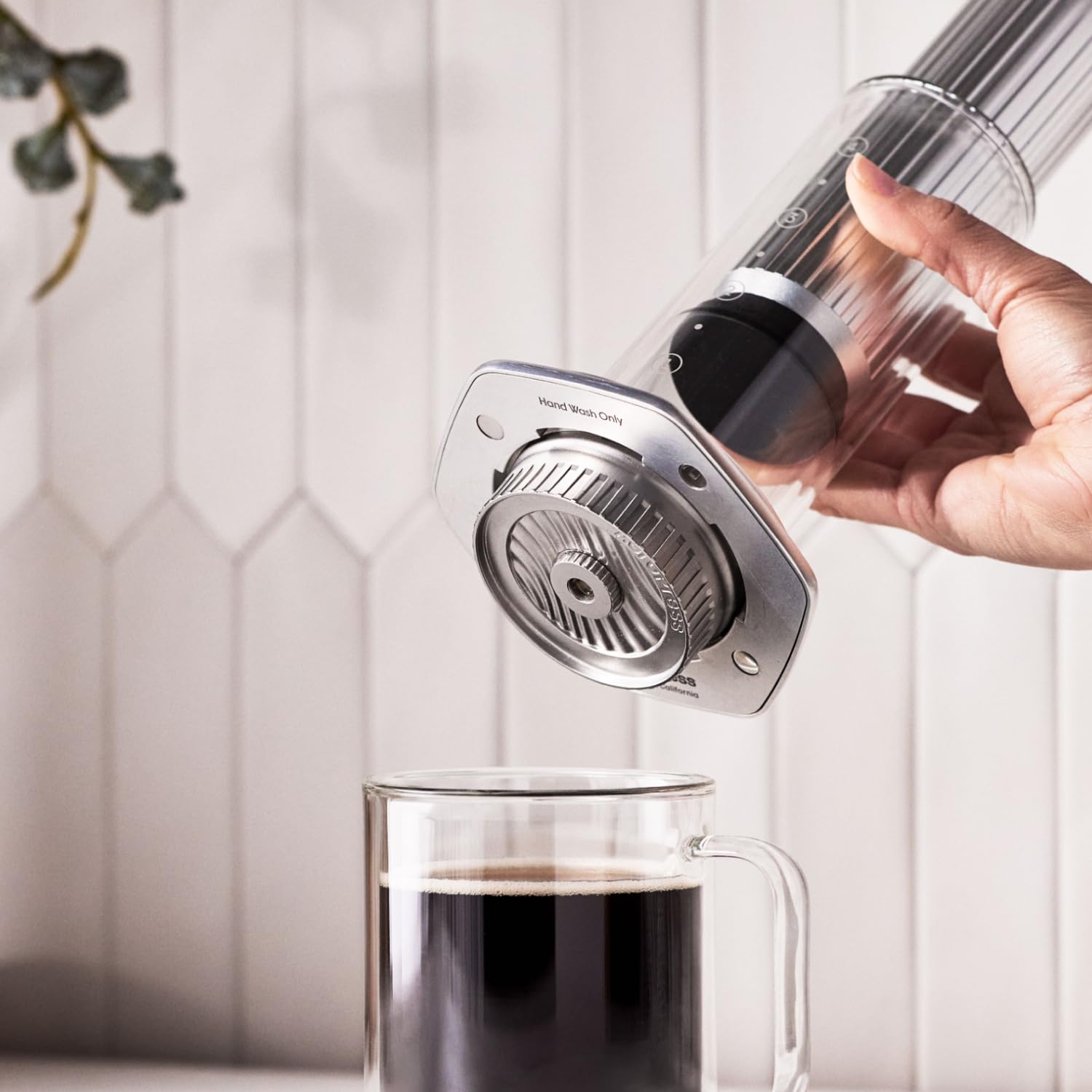 AeroPress Nasadka Filtra ze Stali Kontrolą Przepływu Nierdzewnej, Zapobiega Kapaniu, Pełna Kontrola nad grubością mielenia i czasem parzenia, Espresso, Latte, Cold Brew, Pasuje do AeroPress
