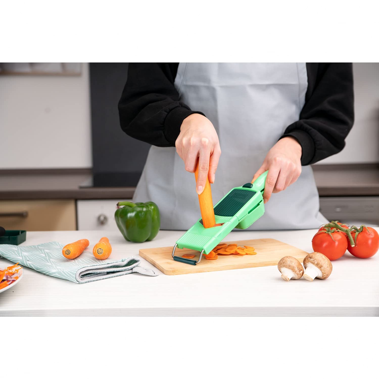 Genius A34267 Nicer Dicer Quick Professional Plastic Vegetable Slicer, Green