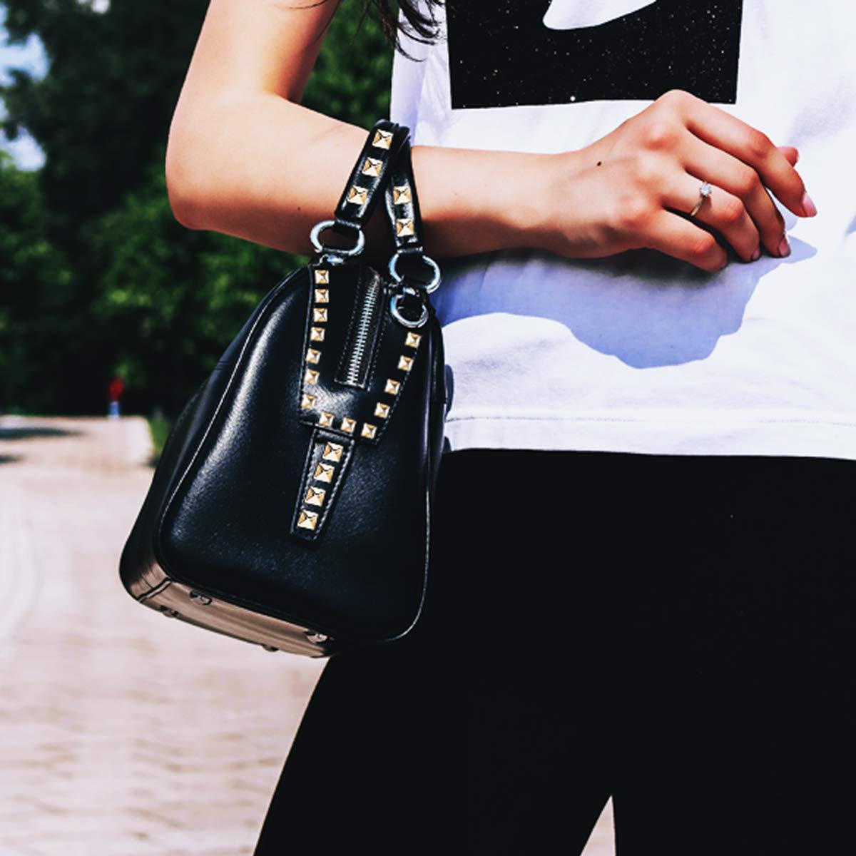 小物 ROUND&PYRAMID STUDS LEATHER SHORTKEYRING CALEE - ROUND