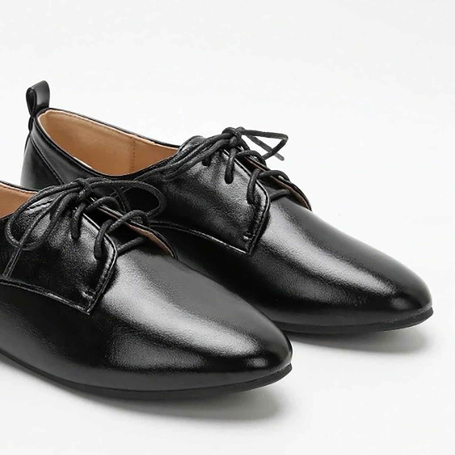Women's Polished Pu Classic Flat Oxfords Modern Low Top Non Slip Soft Sole Lace Up Dress Flat Shoes Comfortable Pointed Toe Business Formal Work Shoes