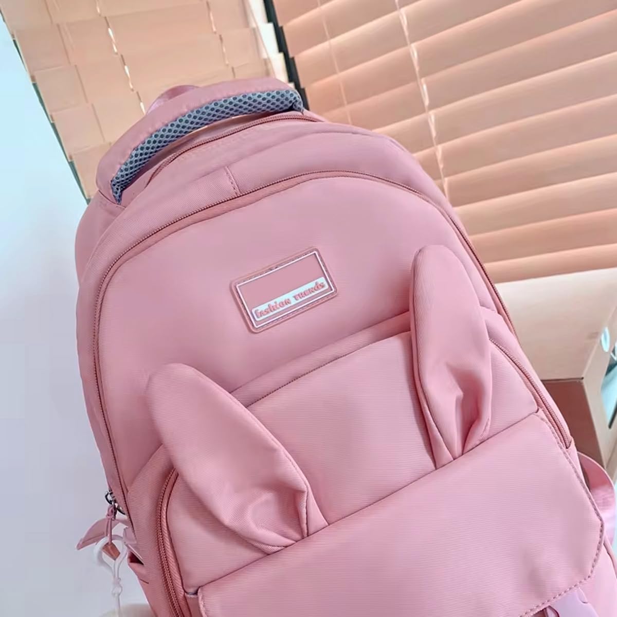 Mochila Bolsa Estilosa Fofa Elegante Academia Impermeável Escolar Viagem Trabalho Treino Fashion Mochilas Para Feminina Masculina Notebook Moderna Leve Passeio Ursinho em promoção! Veja a oferta e mais achadinhos de Bolsas 8 Hoje é o melhor dia para comprar Mochila Bolsa Estilosa Fofa Elegante Academia Impermeável Escolar Viagem Trabalho Treino Fashion Mochilas Para Feminina Masculina Notebook Moderna Leve Passeio Ursinho com aquele preço maroto! Promoção! Aproveite a oferta! 8