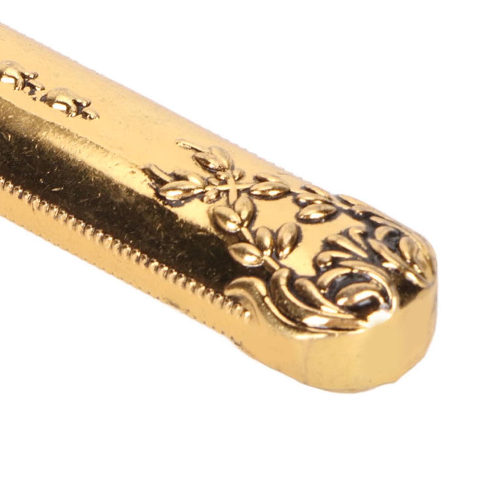 Respicefinem Vintage Zinc Alloy Needle Case with Engraved Stereoscopic Pattern for Sewing Embroidery Storage Compact Portable Holder Organizer Christmas Gift (Golden)